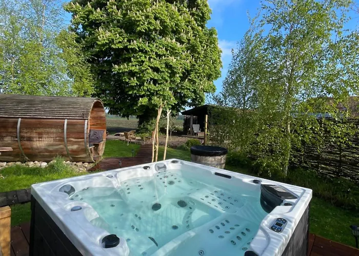 De Rode Zonnehoed 3*